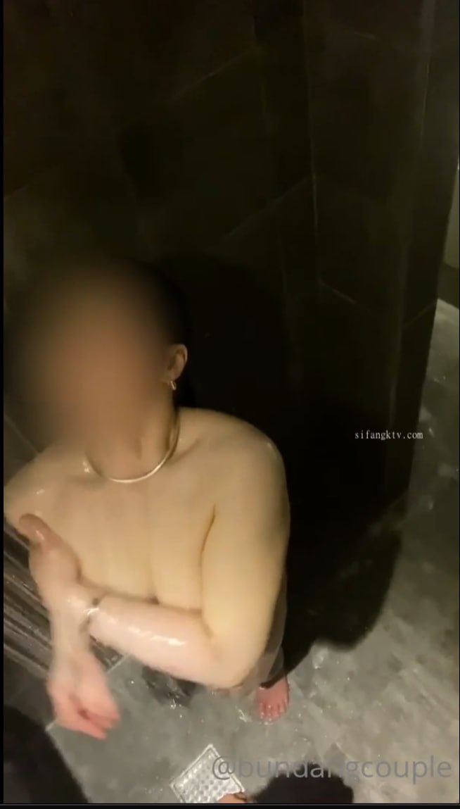 【2023_06_03】Daily_vlog!Taking_off_my_cloth_outside_at_night💕How.m4v
